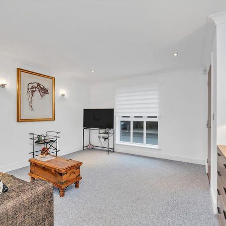 10 St Edmundsbury Mews Villa Bury St. Edmunds ภายนอก รูปภาพ